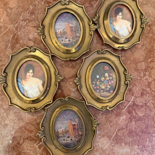 Solid brass picture frames like new, set of 5 pieces