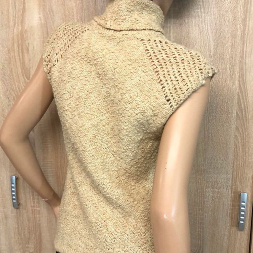RANNIA Sleeveless Turtleneck Sweater used, size S, beige