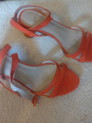 H&M red sandals like new, size 37