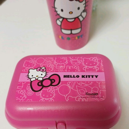 Tupperware set twin and cup with spout Hello Kitty new