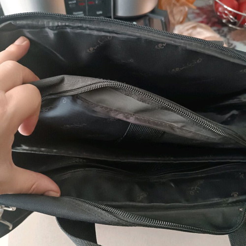 Laptop bag like new with multiple compartments