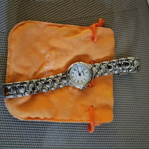 Folli Follie women's watch with bracelet like new silver