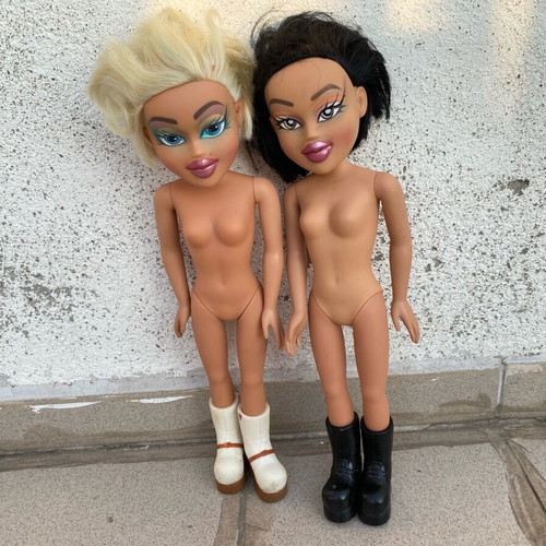Dolls used, set of two in good condition