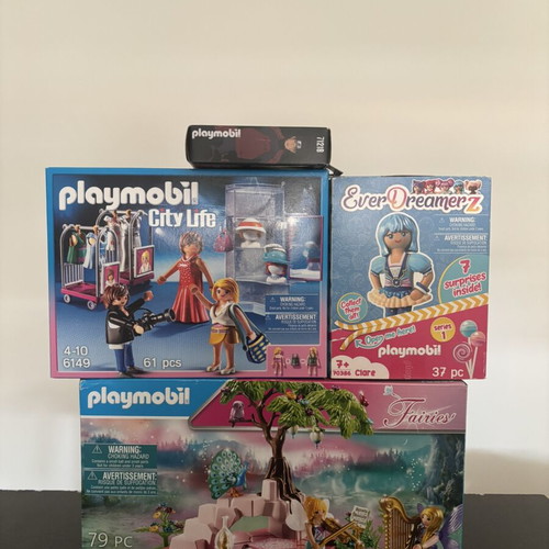 Playmobil sealed toy sets 6149, 70865, 70386 with gift