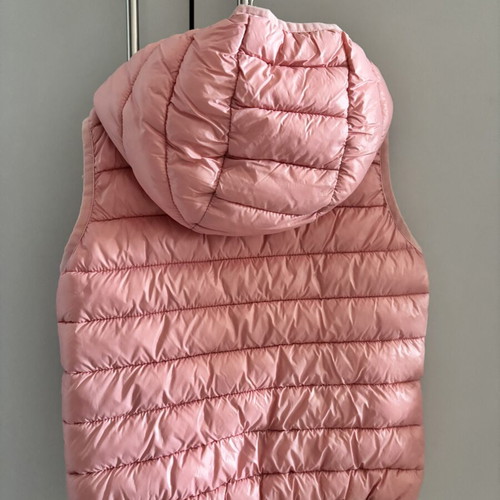 Benetton sleeveless jacket pink size 4-5 like new