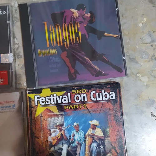 Music CDs in good condition, pack