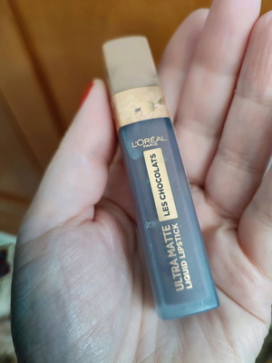 Loreal Ultra Matte 858 liquid lipstick new, dark beige chocolate