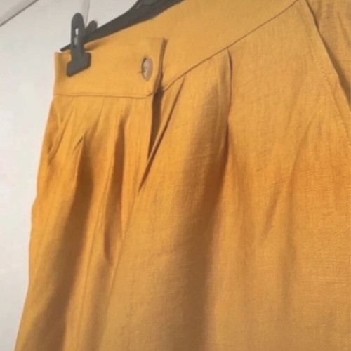 Linen set new yellow with short-sleeve top and high-waisted pants