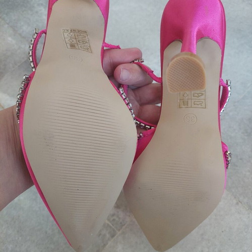 Fuchsia satin pumps new, size 38