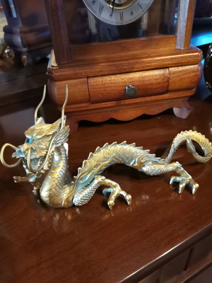 Bronze decorative dragon used, heavy
