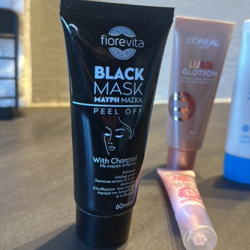 Skin care set used with various products including sunscreen