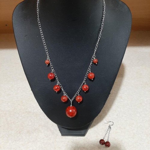 Necklace and earrings set with coral in steel, 50 cm length, new