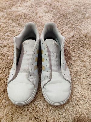 Adidas Grand Court Lifestyle sneakers σαν καινούργια, άσπρα και ροζ, μέγεθος 38.5