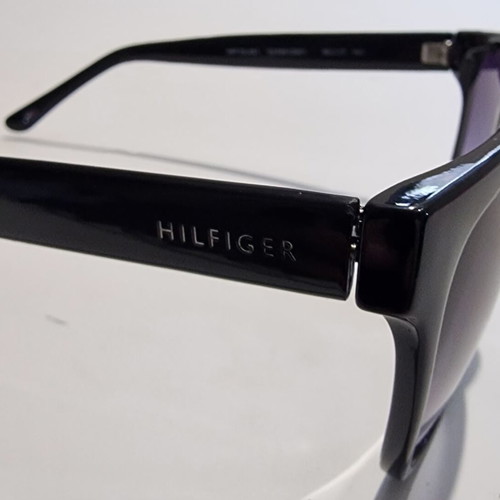 Tommy Hilfiger Women's Sunglasses WP OL 481 like new, black