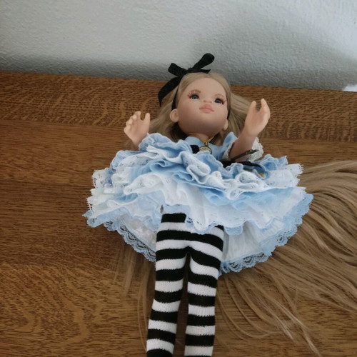 Paola Reina Alice and Wonderland doll new
