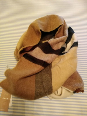 Rino & Pelle pashmina new, large in earthy colors