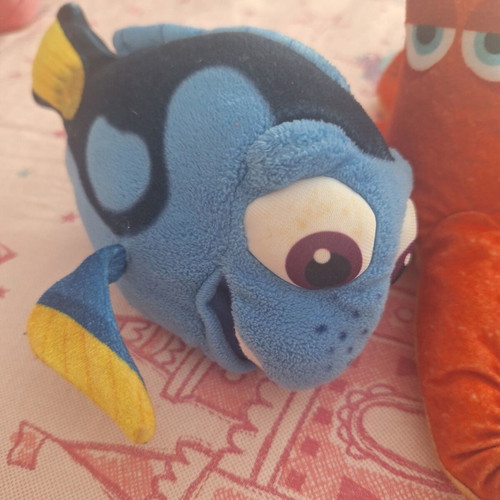 Mini Nemo-Dory plush collection used, Finding Dory characters