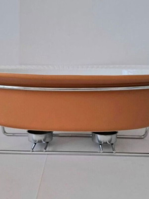 Ceramic Ideahome serving platter with metal base and 2 tealights