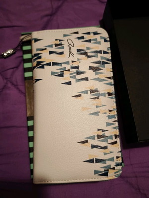 Axel wallet new, white with card and coin compartments