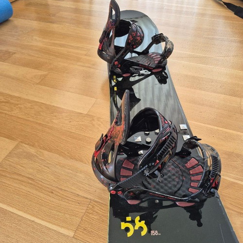 Snowboard Ride Highlight UL 158 with bindings used, ultralight
