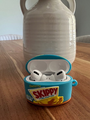 AirPods Pro case new