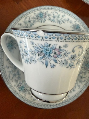 Σετ τσαγιού Noritake Blue Hill 12 τμχ σαν καινούργιο