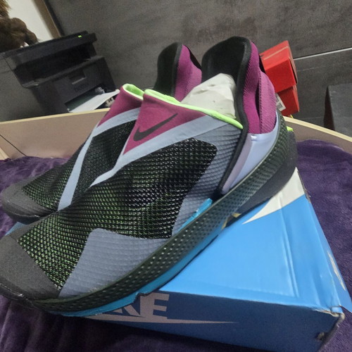 Nike GO FlyEase sneakers size 42.5, multicolor