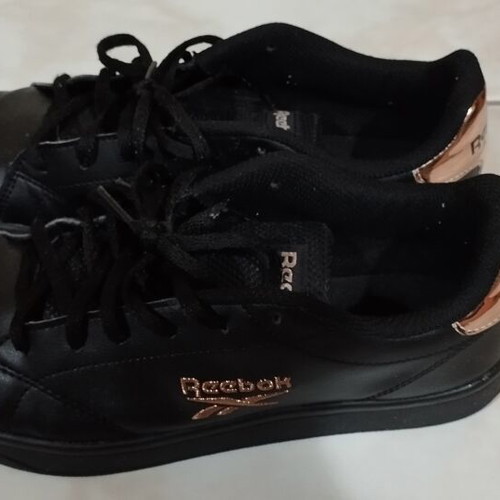 Reebok women's athletic shoes used, size 40, black and gold