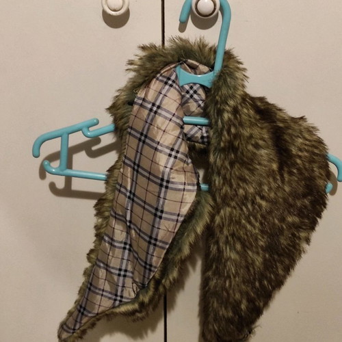 Yacas - natural raccoon fur scarf