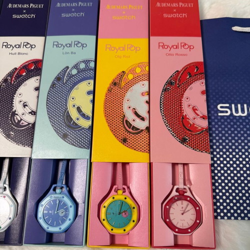 AP x Swatch Royal Pop watch new, quartz, black and white