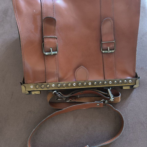 Leather crossbody bag like new, brown, vintage style