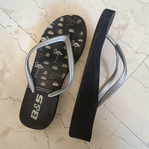B&S flip flops size 37 used