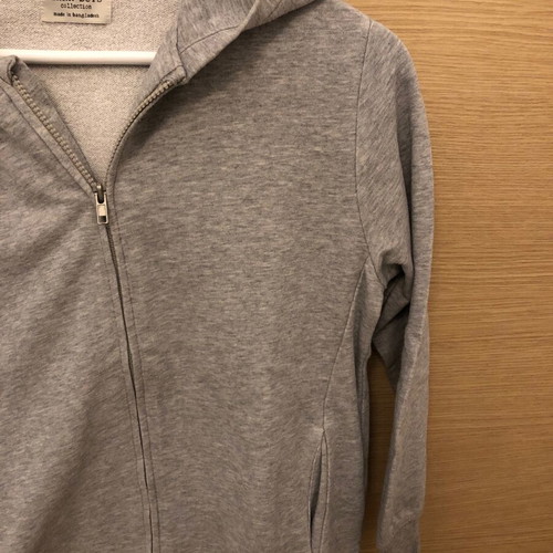 ZARA cardigan with hood and pockets for 11-12 years like new, gray