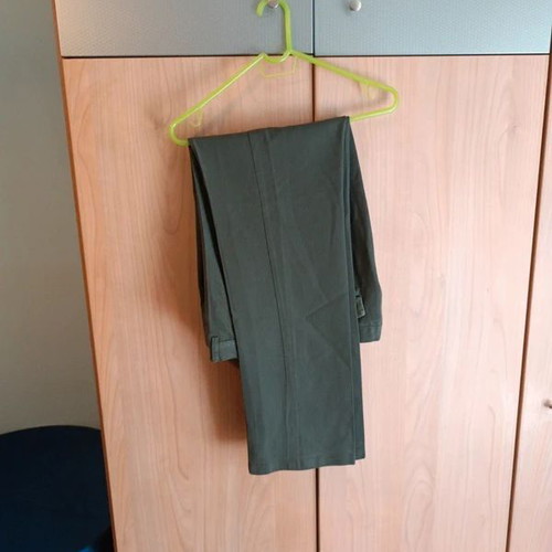 ES 8b uniform used, waist 42 trousers, jacket M