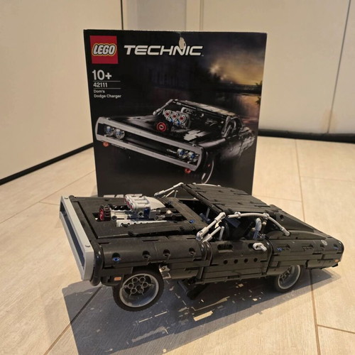 Lego Technic Fast and Furious Dodge Charger 42231 like new