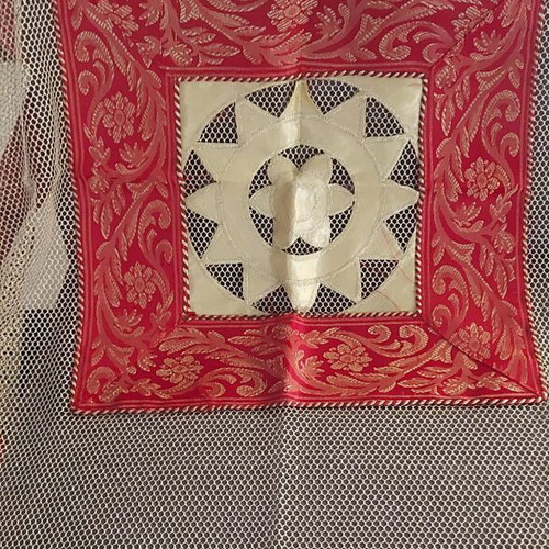Christmas Tablecloth Like New, Large Size, Gold and Red