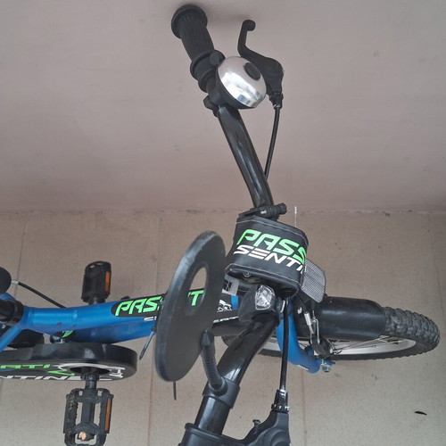 Passati Santinel 16" bike like new, city, blue, boys