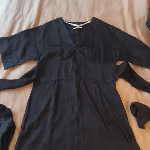 Madonna x H&M 100% silk wrap dress like new, black
