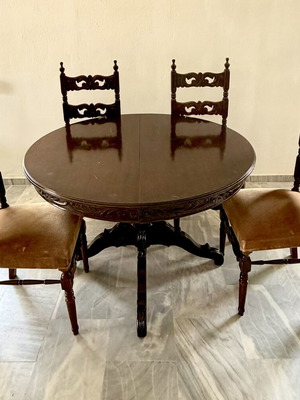 Dining set vintage solid wood extendable table with 4 carved chairs used