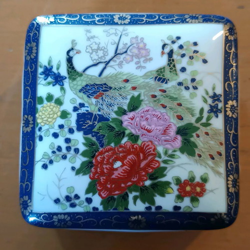 Japanese vintage porcelain box like new with peacock and floral designs