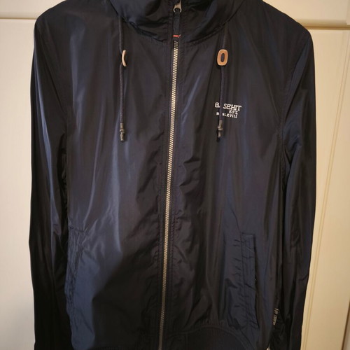 Basehit windproof waterproof jacket new, blue, size M