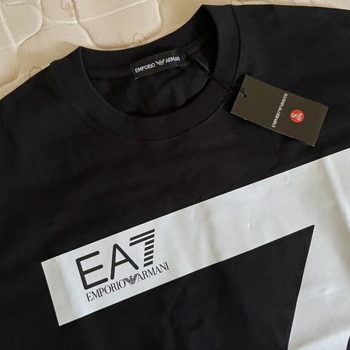 EA7 Emporio Armani T-Shirt black logo like new with tag