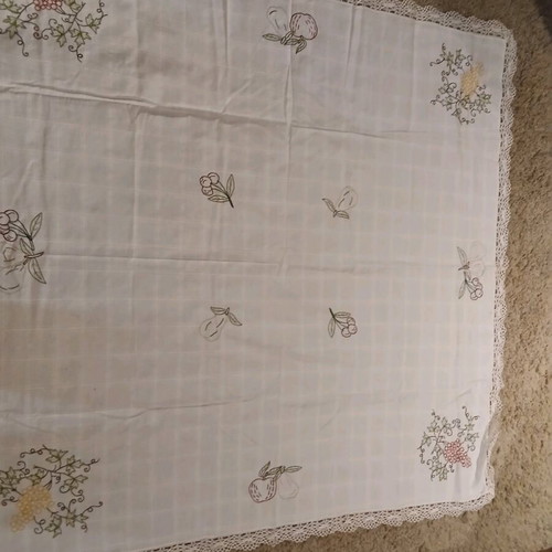 Handmade embroidered tablecloth like new with crocheted lace