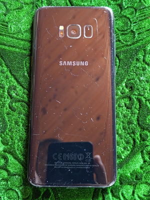 Samsung Galaxy S8+ smartphone for parts or repair