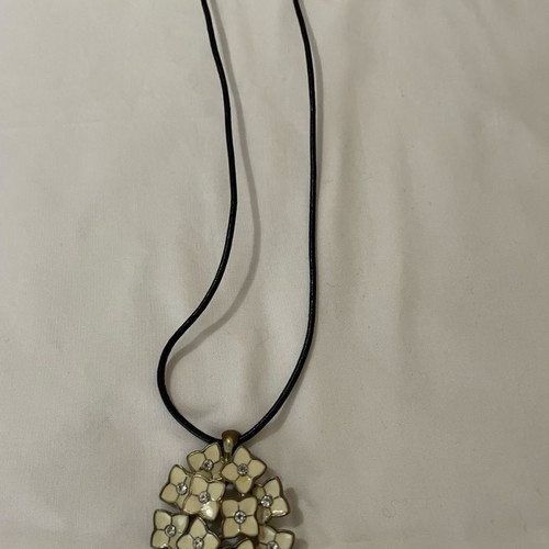 Vintage 90s enamelled flower choker used