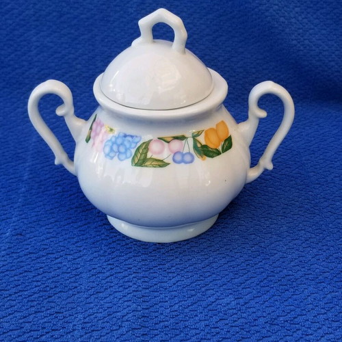 Sugar bowl used in good condition