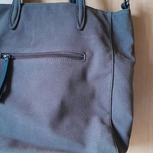 Full Ah Sugah bag new, large shoulder with black trim
