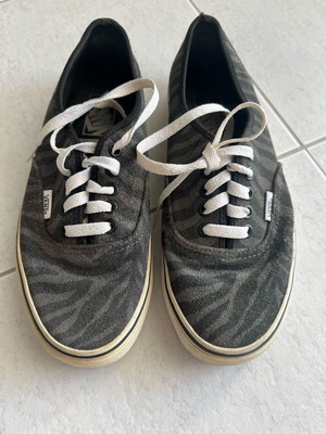 αυθεντικά Vans Authentic με zebra prin