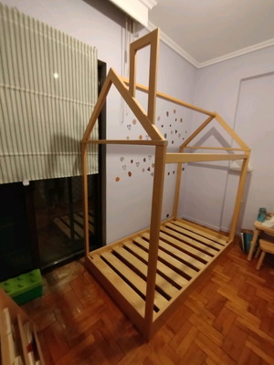 Бебешко детско легло ниско, размери 1.60 x 90, като ново