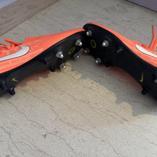 Nike Phantom football shoes used, size 44, with bag